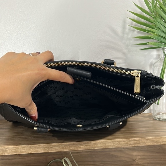 Michael kors • Kellen medium saffiano leather satchel - Picture 8 of 14